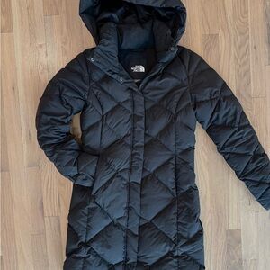 The North Face Women's Miss Metro II Black Hooded Puffer Parka winter Coat